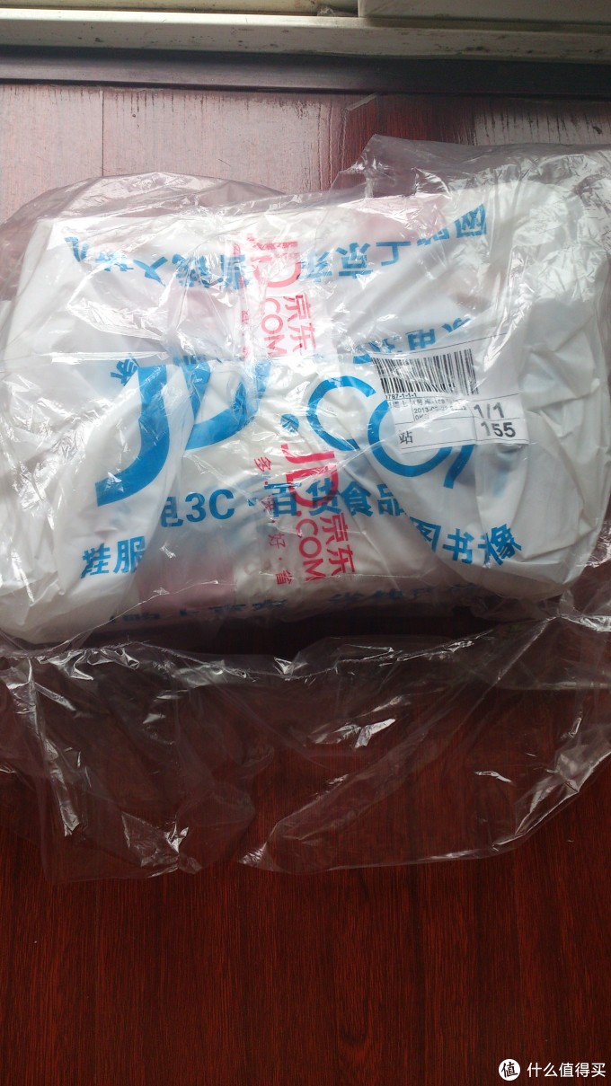 简陋的塑料袋,狗头都看不到了 简陋的塑料袋,狗头都看不到了