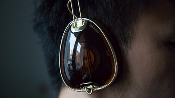 【真人兽】58.5欧的 Skullcandy Aviator 金色骷髅头耳机