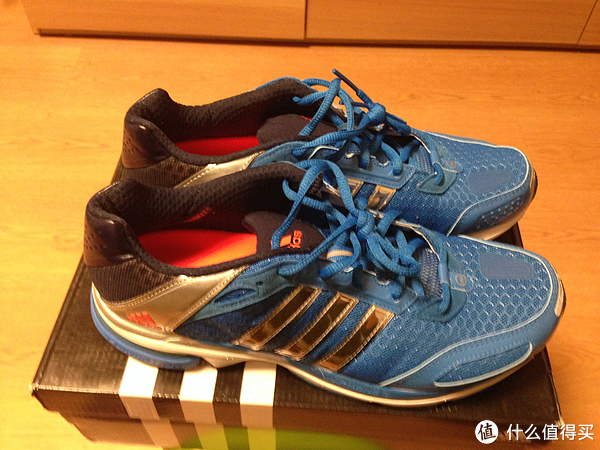 adidas 阿迪达斯 男式 supernova 系列 snova glide4