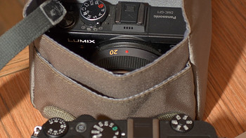Manfrotto 曼富图 MB SCP-7BC NANO VII 数码相机包，适合小相机的腰包