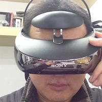 SONY 索尼 HMZ-T3W 头戴式3D显示器，配合手机直接看美剧啦