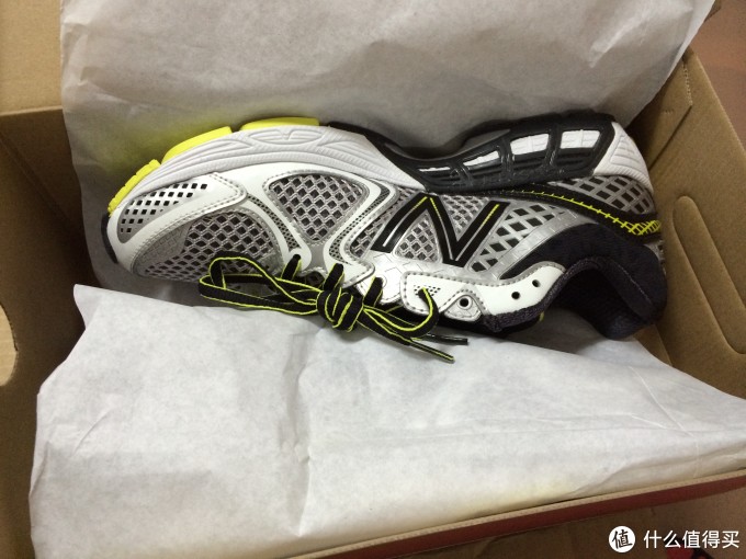 new balance 新百伦 M1260 v2 男款 顶级支撑跑鞋,D与4E宽度对比 纠结宽度的进