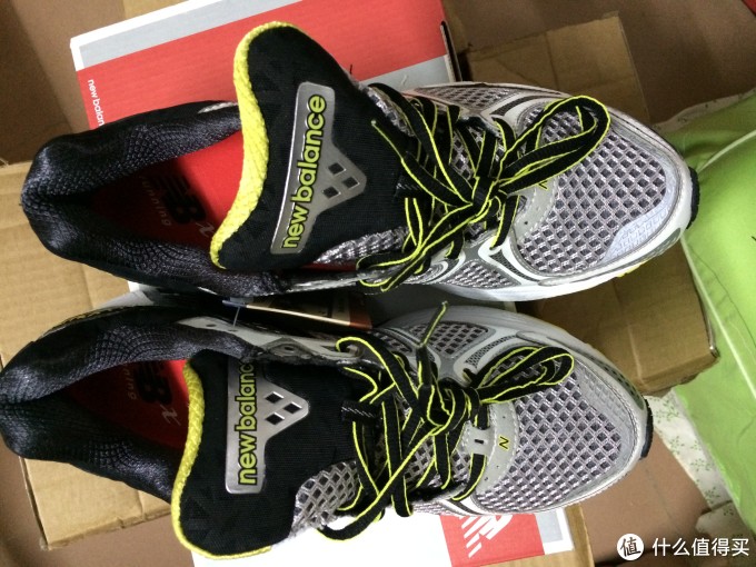 new balance 新百伦 M1260 v2 男款 顶级支撑跑鞋,D与4E宽度对比 纠结宽度的进