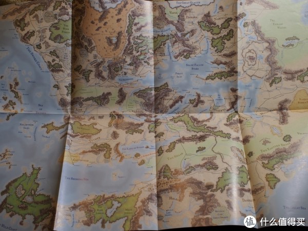 相当提气的精美的费伦大陆地图,完全值回票房.