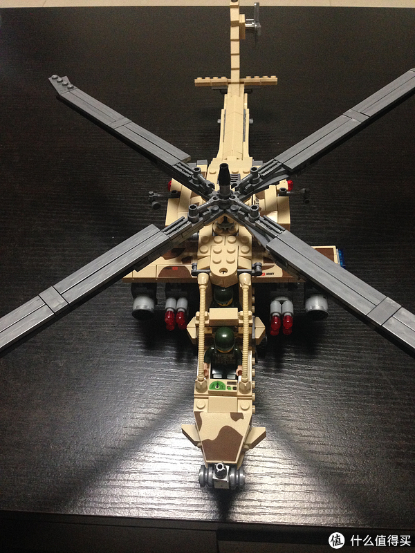 国产类乐高拼插玩具:开智 no.84020 阿帕奇 直升机