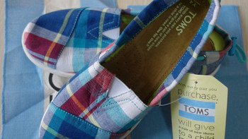 小脚爱童鞋：TOMS RED BLUE MADRAS YOUTH BIMINIS 休闲布鞋