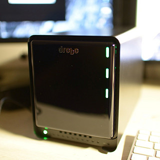 Drobo 5D 磁盘阵列系统 开箱分享感受