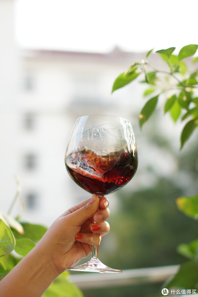 葡萄美酒夜光杯 欲饮琵琶马上催