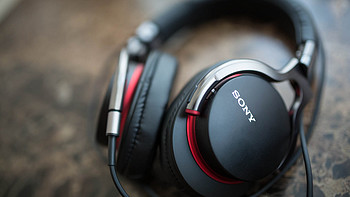 对于木耳党来说做工和佩戴才是耳机的灵魂啊：Sony 索尼 MDR-1RMK2 头戴式耳机 评测