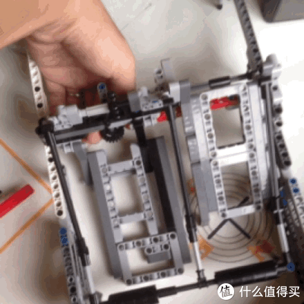 联动动作