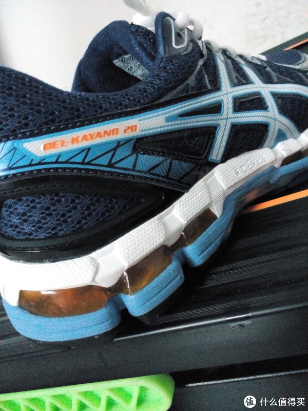 不跑不欢乐:ASCIS 亚瑟士 GT-2000 & KAYANO 20 跑鞋_开箱晒 ...