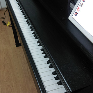 不止是一台（壹枱）智能钢琴：The ONE 88键 智能数码钢琴