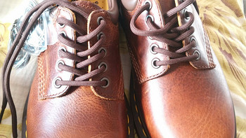 基友人肉带回的Dr. Martens 8053 Lace-Up 休闲皮鞋和Fossil 公文包