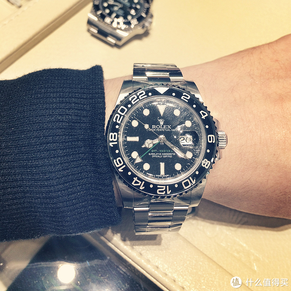 那一抹目眩神迷的绿:rolex 劳力士 绿水鬼 116610lv 机械腕表