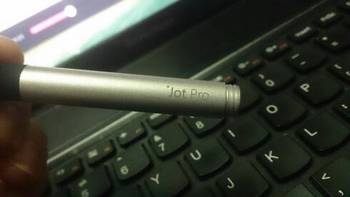 据说是最好的电容笔之一：Adonit Jot Pro 平板电容笔