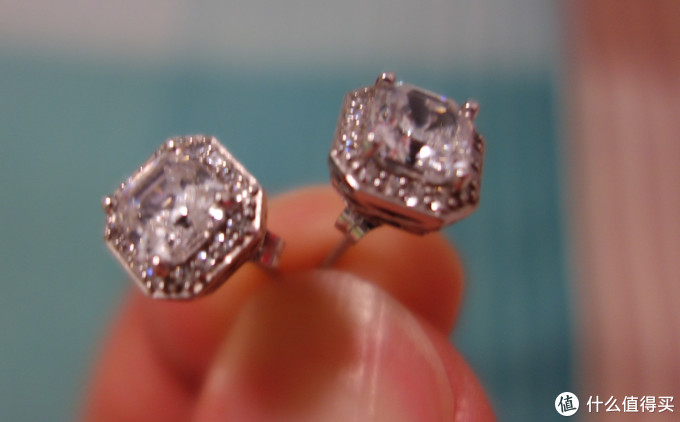 sterlingsilver碎钻,sterlingsilver项链 27刀换来玻璃中的钻石:sterling silver zirconia halo 镀铂 施华洛世