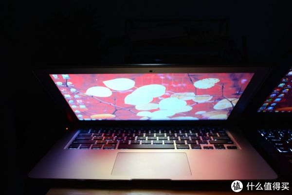 笔记本电脑声音外放失真_电脑 声音失真_笔记本风扇声音大对电脑有影响吗