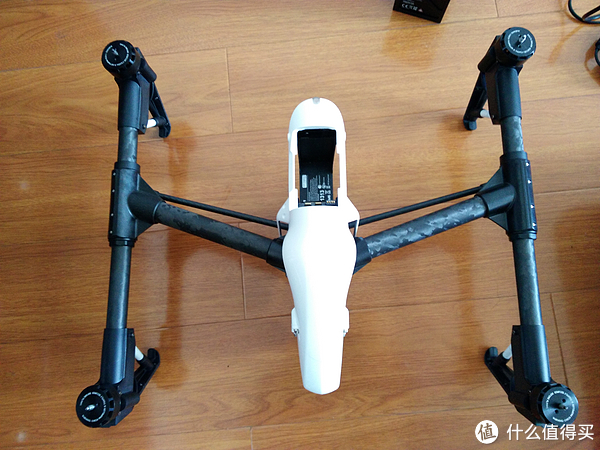 完全傻瓜化航拍机:dji 大疆 悟 inspire1