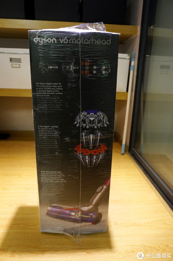 新玩具:Dyson 戴森 V6 Motor Head 無繩真空吸塵器