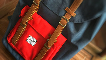 风骚美：Herschel Supply Co. Little America 双肩背包