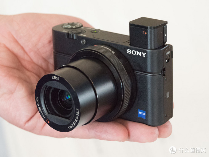 堆栈式cmos传感器   16fps高速连拍:sony 索尼 发布 rx100 iv"黑卡四"