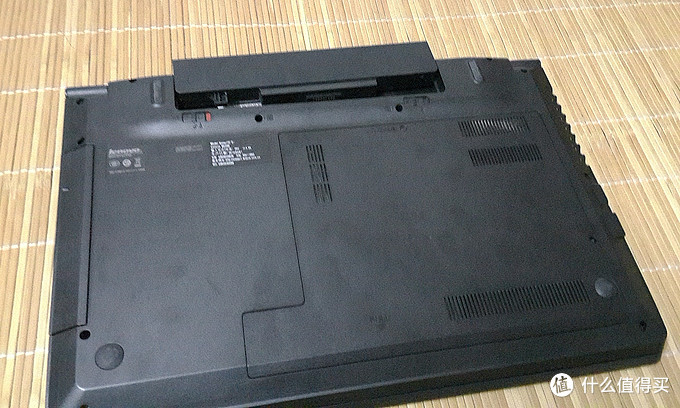 lenovo 联想 b5400 笔记本屏幕更换记