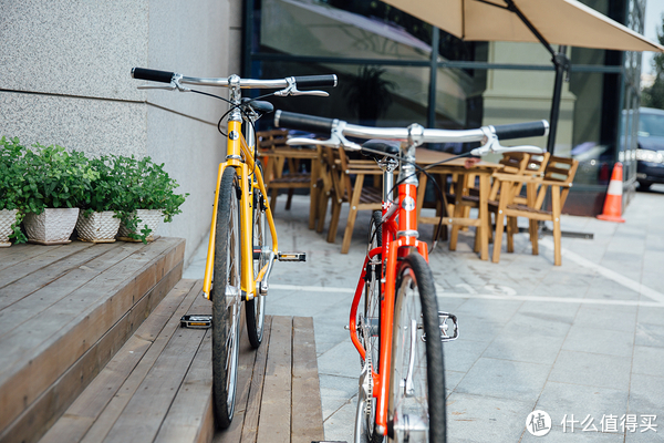 《到站秀》第6弹:700bike城市自行车 后街 限量定制版(火山红,金秋黄)