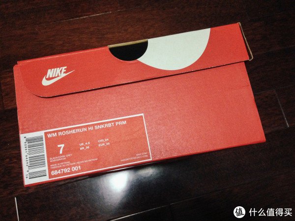 自己爆的料总要晒完:nike 耐克 wm rosherun hi snkrbt prm 雪地靴