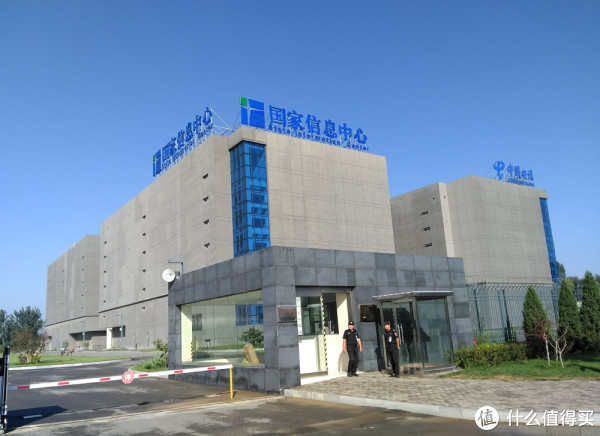 ▲ 先来个风景照，前几天北京周边廊坊的天气真心不赖，天蓝蓝