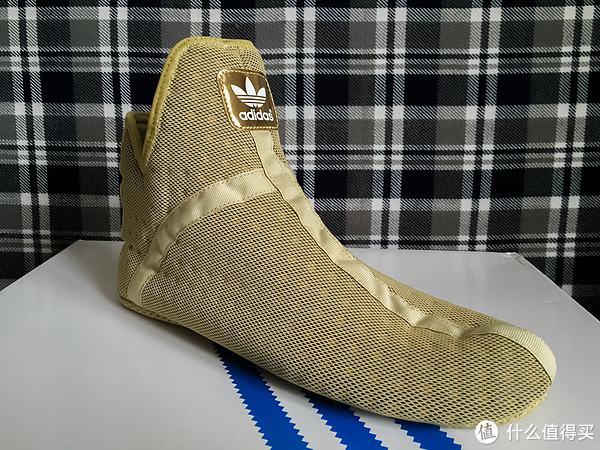 圣斗士の黄金战靴,奢华来袭:jeremy scott x adidas originals wings