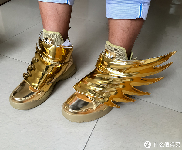 圣斗士の黄金战靴,奢华来袭:jeremy scott x adidas originals wings