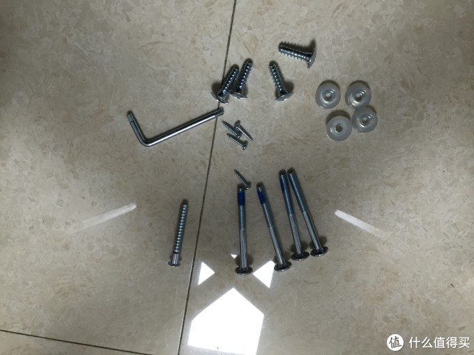 自己动手拼装家具 篇一:ikea 宜家 诺米拉 椅子