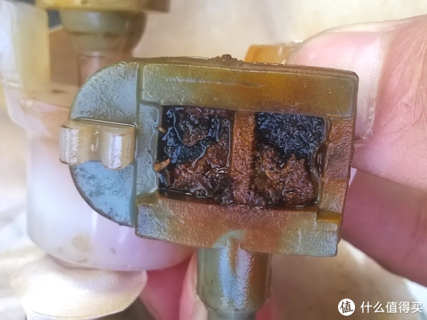 剖析两款不同制热原理的电热暖水袋（附失效损坏原因分析）