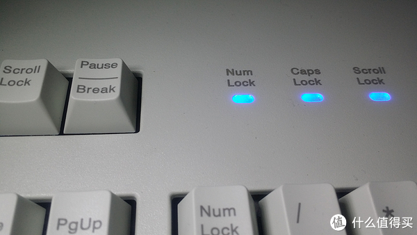 樱桃机械键盘  指示灯