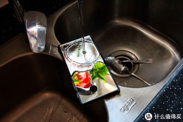 强迫症处女座不要买:SONY 索尼 Z5 Premium 使