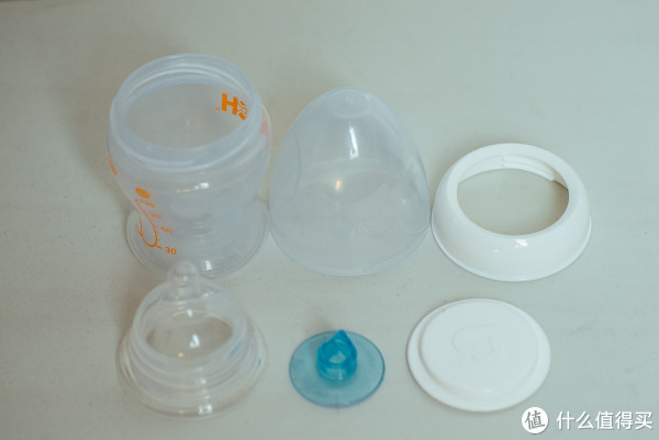 满趣健奶瓶 产品展示