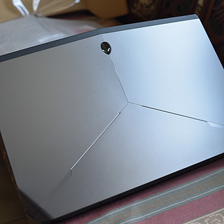 恰如午夜星火——Alienware 17 R2 2015版开箱