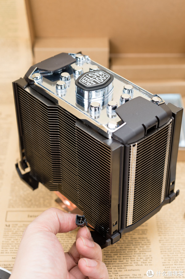 模块化颜值可定制:酷冷至尊masterair maker 8 3dvc cpu散热器》的
