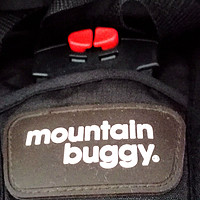 轻量化折叠伞车 熟悉的小红点 —— Mountain Buggy Nano
