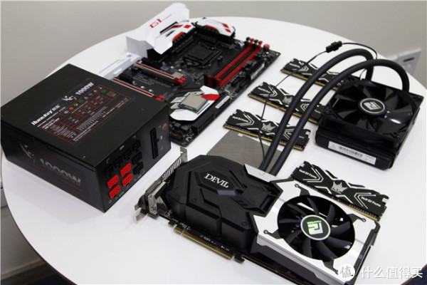 豪华二奶机,绝对拉仇恨:dataland 迪兰 devil r9 390x