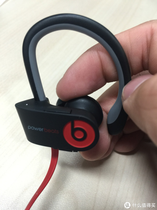 powerbeats蓝牙耳机,beatspro蓝牙耳机 powerbeats2 wireless 蓝牙运动耳机 开箱