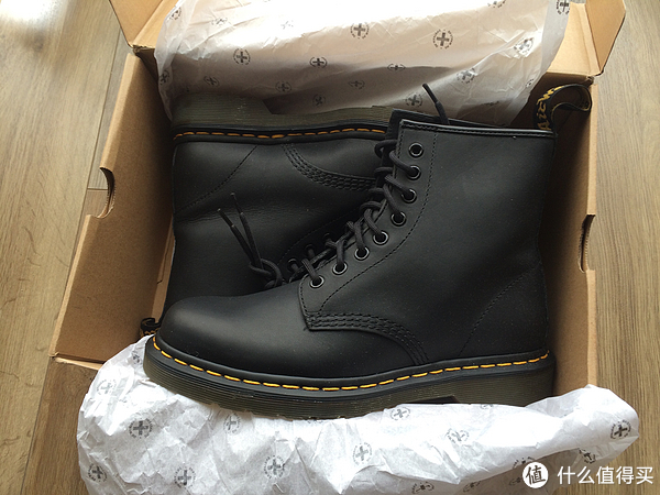 dr. martens 1460 greasy 软皮马丁靴