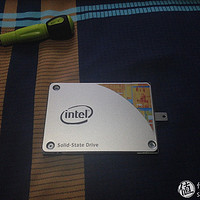 入手Intel 英特尔 535 120G SSD固态硬盘开箱