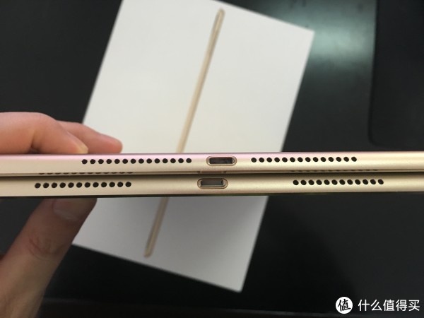 底部对比：下Pro，上Air 2