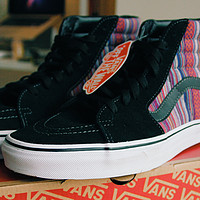 #本站首晒# 允许一部分人在夏天先花哨起来：Vans SK8-Hi GuateWeave Black/Multi 帆布鞋 开箱