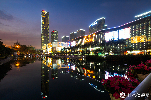 海岸城夜景.