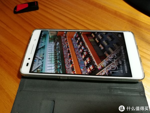华为P9室内拍照效果图6