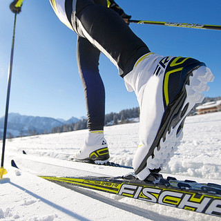 专题：雪季正酣，如何打造炫酷滑雪范儿——滑雪装备篇