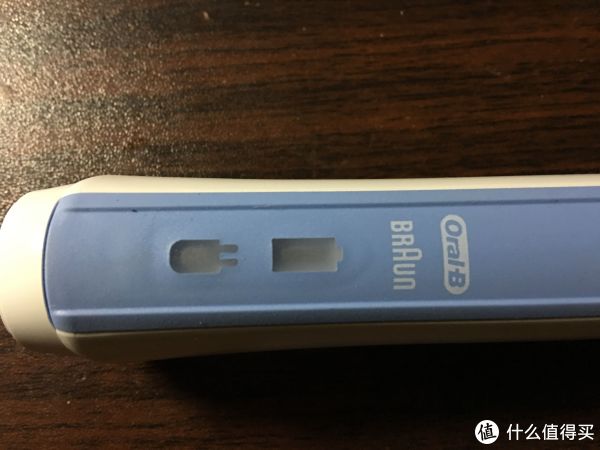 充电指示灯