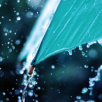黑白的触动——来自逸辰的音乐分享 篇七：Yiruma(李闰珉)——Kiss the rain（雨的印记）